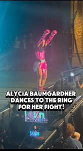 Alycia Baumgardner dances her way to the ring! She turns up the crowd in Detroit! Baumgardner puts on a show for her ring walks! #boxing #boxingnews | Sayyid McKinney