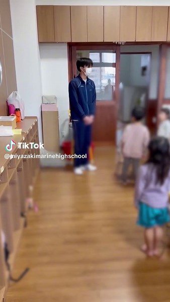 宮崎海洋学校の職場体験の様子