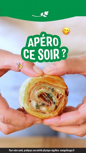Qu'est-ce qu'on mange de bon pour l'apéro ? 😋 Notre secret ? Des roulés feuilletés garnis au comté et avec les Tranches Végé Haricots Rouges saveur barbecue. C'est doré, fondant et prêt en quelques minutes, on adore ! | Fleury Michon