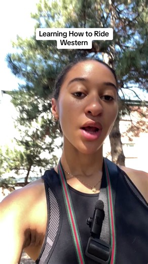 Lerning how to ride western pt1. Todays lesson was a bit rough haha but still learned a lot😌🐎 #blackequestrians #horsetok #horsemanship #naturalhorsemanship #horsebackridinglessons