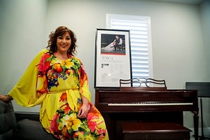 Mermaid diva: Jennifer Rowley joins the tropical troupe of opera sopranos in Southwest Florida