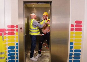 45K views · 245 reactions | Une énorme fête se prépare dans les...