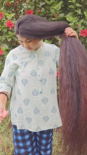 277K views · 3K reactions | Long Hair Combing ❤️ #longhair #hairstyle #hairgoals #hairstylist #haircare #hairstyletutorial #lifestyle #reelschallenge #reelsfbシ #reelkarofeelkaro #reelsfypシ #rebelamit #reelstrending #viralreelschallenge #viralvideoシ #viralreelsfacebook #viralvideochallenge | Roshani Sara | Facebook