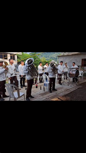 La Canalla con Banda de Viento Estrella - Cumbion y Canciones de Banda de Viento
