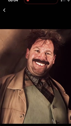 678K views · 58K reactions | Kick off your week the sexy way… Bleacher = sort… @wonkamovie @warnerbrosuk #wonka | Tom Davis | Facebook