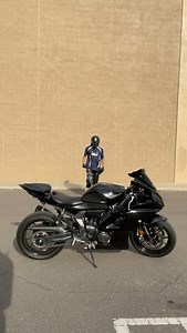 1.4K views · 4.4K reactions | she got that boom boom #biker #fyp #biketok #booktok | shaky.moto | Facebook