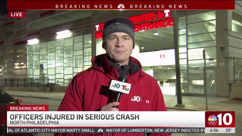 Car crashes into parked vehicle, 2 homes in Del. Thursday night