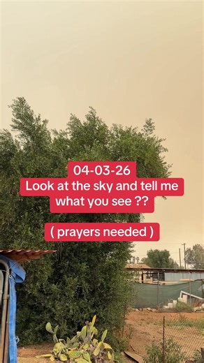 Prayers needed for our brave fire department, everyone affected by this, structures, homes, animals. It’s not close to us even though it smells really bad and it appears to be very close. Praying the wind will stop and this horrific situation can be contained soon 🐾🐾🐾🐾🙏🏼🙏🏼🙏🏼🏡🏡🏡#fyp #prayersplease #fire#fireman #structure