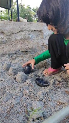 “Childhood Creativity with Mud 🍵✨” #childhoodmemories #villagelife #creativekids #shorts #kidsfun