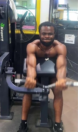 “Preacher Curl Tutorial | Bigger, Stronger & Peakier Biceps 🔥💪”