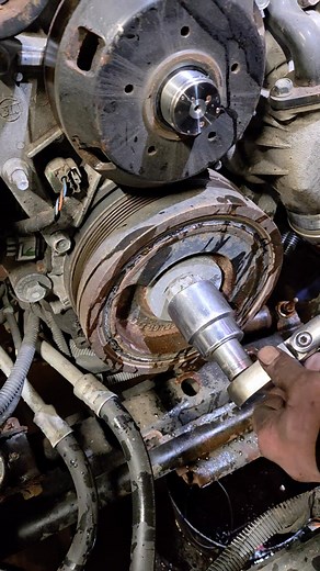 217K views · 1K reactions | 75k mile bone stock 2008 lmm duramax broken crank! | Ryan Ray's Garage | Facebook