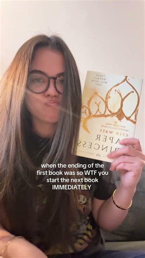 reading a book with a cliffhanger… book recommendation: paper princess by Erin watt #shorts #books