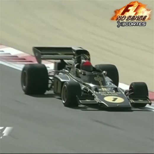 F1NoSense on Instagram: "Reunião dos campeões!! O GP Bahrein 2010 em Sakhir, foi o primeiro da temporada que comemorava exatos 60 anos da F1. A direção da categoria na época, tentou reunir todos os campeões da F1 vivos para aquele momento e quase conseguiu, com exceção de Nelson Piquet e Kimi Raikkonen. Na ocasião diversos carros lendários desses 60 anos, desfilaram na pista sendo conduzidos por esses pilotos veteranos e inclusive, 4 deles, ainda estavam ativos no grid Os pilotos que se reuniram