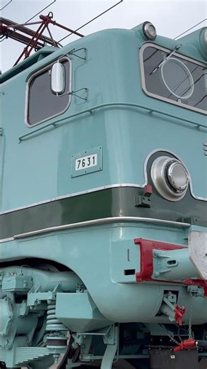 Sonido de la locomotora francesa 276 de Renfe en el museo del ferrocarril de mora