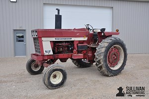 1975 International 766 2WD Tractor | Agriculture