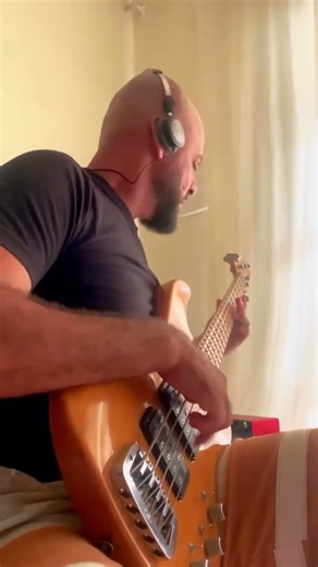 Baixo G&L L2500 USA Groove Flashback Anos 80/90 Shocking Blue Venus #anos90 #anos80 #flashback8090