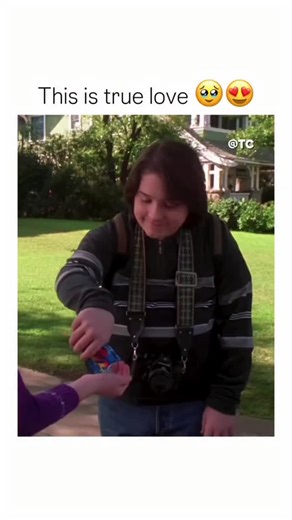 realpage on Instagram: "🎬 13 Going on 30 (2004) 📍Where to Watch: Amazon Prime Video / Apple TV / Google Play (availability may vary) ⭐Ratings: IMDb: 6.3/10 Rotten Tomatoes: 65% 📖Short Summary: After a birthday wish goes hilariously right, a 13-year-old girl wakes up in her 30-year-old body—successful on paper, but missing the heart she left behind. A rom-com about growing up, second chances, and realizing what actually matters. Cast, Genre, Rated: Jennifer Garner, Mark Ruffalo Romantic Comedy