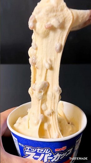 [Stringy Ice Cream] Mixing natto (fermented soybeans) into it turned it into Turkish ice cream 🤯🍦...