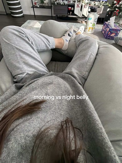 we are both nice and fed 😌 my pants are always so much tighter at night time #pregnancyjourney #firsttimemom #momtobe #boymom #pregnancytok