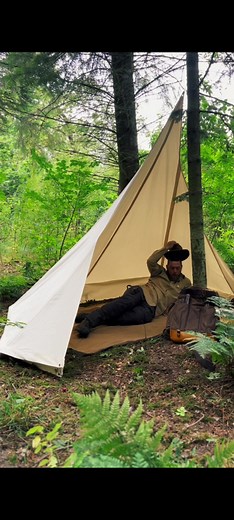 Finnish Loue setup @bushcraftspain #finnishloue #loue #bushcraftskills #bushcraft #bushcrafting #bushcrafttent