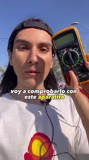 🌳La salud en el estilo de vida higienista no es sólo aportada por la alimentación, existen muchos otros factores que influyen en nuestro bienestar. 🌱Mantener sano nuestro campo electromagnético humano es vital para la salud y prevenir enfermedades en nuestro estilo de vida. 🦶🏽🌱El grounding, o también llamado earthing, consiste en la práctica de caminar descalzo sobre la tierra, hierba o arena para contactarse con la energía de la naturaleza a través de los pies. Los seres humanos, al ser se