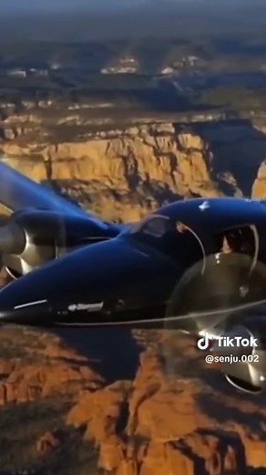 Diamond DA62, Beautiful Twin Engine Light Aircraft #aviacion #futuropiloto👨‍✈️ #pilotlife #aviation #aviationedit #diamondaircraft #da62