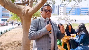 ¡Promesa cumplida! En un esfuerzo por enriquecer la experiencia estudiantil, el Dr. Carlos Vásquez Boyer, rector de la Universidad Nacional de Trujillo, entregó las mesas de integración destinadas a la Facultad de Ciencias Económicas UNT. #BicentenarioUNT | Universidad Nacional de Trujillo (UNT)