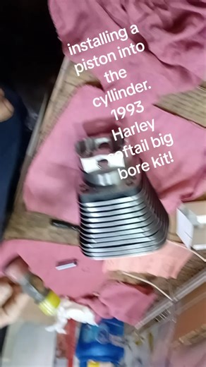 Installing a Piston in a 1993 Harley Davidson Softail Classic