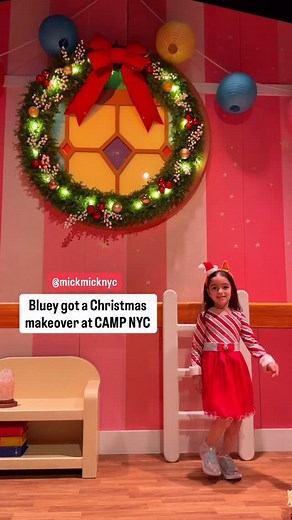 Bluey’s house at @campstores is all decorated for Christmas and it’s adorable inside. There’s a big Christmas tree, little ornaments the kids can color and a mini obstacle course where they bring presents to the tree. Mika and her friend had a blast 💙✨ 📍 Address: CAMP Store, 110 Fifth Avenue, New York NY 10011 🎄 Holiday Setup: Bluey Christmas decorations and activities 🗓️ Dates: Now through January 4 💸 Perk: Get $10 off any order $50 with code mickmicknyc 💙 Tip: Weekdays and early hours ar