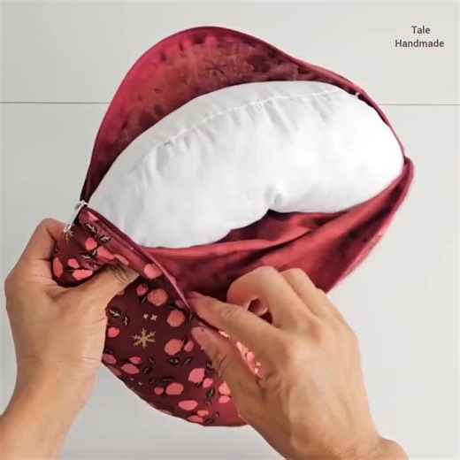 Tip to sew travel pillow #fblifestyle | DIY Tips Tale