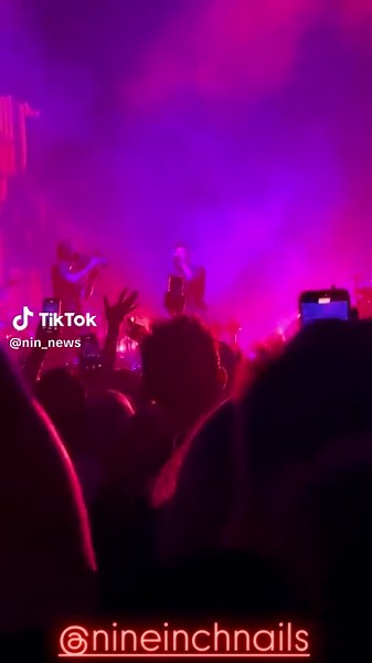 This song is even better live #nineinchnails #music #nin #singing #performance