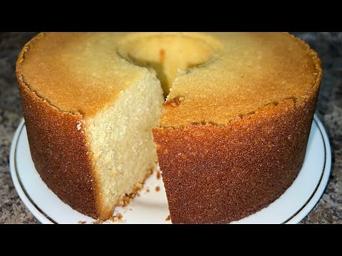 Moma’s Southern Buttermilk Pound Cake