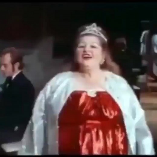 “Love Letter to Edie” a short documentary directed by Robert Maier about the life and career of John Waters star, Edith Massey! ⭐️ #edithmassey #lovelettertoedie #robertmaier #johnwaters #multiplemaniacs #pinkflamingos #femaletrouble #desperateliving #polyester #dreamland #dreamlander #baltimore #trashcinema #midnightmovie #undergroundfilm #cuddleskovinsky #queencarlotta #auntida #mutantsinparadise #filthy #carsick #mrknowitall #indecentexposure #divinetrash #edithsshoppingbag #thriftstore #eggl