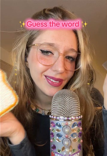 Okay das 2. Wort war gemein 😂 Wer schafft alle drei? #asmr #asmrsounds #asmrtiktoks #asmrvideo #asmrdeutsch