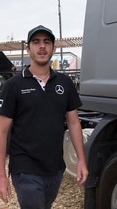 👏 Seguimos descubriendo la Nueva Generación del Atego, hoy traemos más del Atego 1732. 👏 Este camión está equipado con una amplia gama de sistemas avanzados que garantizan una experiencia de manejo segura y confiable: 🔝 Frenos ABS, que evitan el bloqueo de las ruedas durante el frenado. 🔝 El control de tracción ASR, que mejora la adherencia en superficies resbaladizas. 🔝 El EBD (Distribución Electrónica de Frenado), que optimiza la distribución de la fuerza de frenado entre las ruedas. 🔝 L