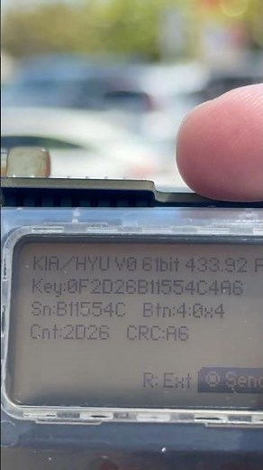 Flipper Zero emulating Kia with rolling code
