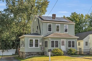 200 Pelham St, Methuen, MA 01844 - MLS 73288913 - Coldwell Banker