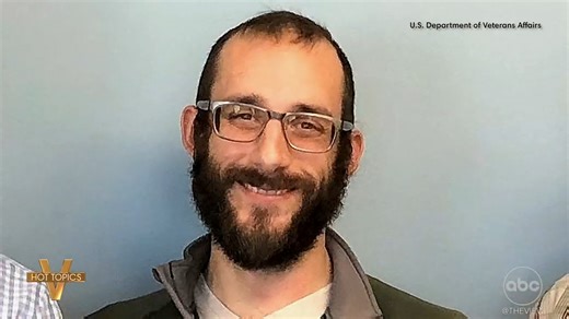 690K views · 19K reactions | 'THE VIEW' CO-HOSTS REACT TO FATAL ICE SHOOTING OF ALEX PRETTI: The co-hosts react to the graphic footage capturing the shooting death in Minneapolis of an ICU nurse by federal agents that has sparked outrage. | The View | Facebook