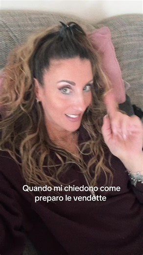 Jenny C (@jenny_c_)’s videos with Rossetto e cioccolato - Ornella Vanoni