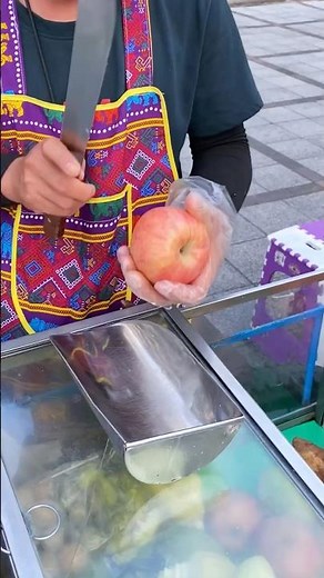 REAL LIFE FRUIT NINJA – Giant Cleaver vs Apple Skills