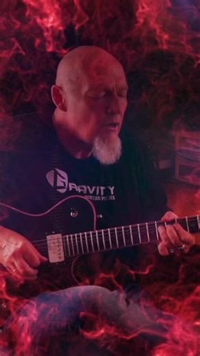 In this video, I’m playing a tribute song dedicated to the unforgettable Gary Moore. I’m using the Knaggs Steve Stevens Signature guitar and my Fractal “Gary Moore” preset, I tried to capture that emotional, singing lead tone that made Gary so unique. For me, Gary Moore was never just about speed. It was about phrasing, bending, vibrato and pure emotion. The Fractal “Gary Moore” preset and the full notes/tabs are available in my online shop: 👉 Franksteffenmueller.com If you’d like to learn how 