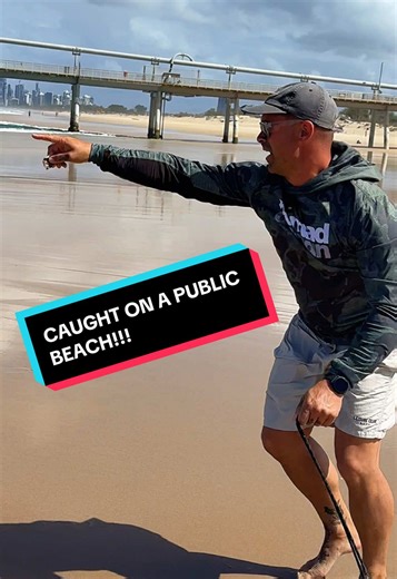Record-Breaking Worm Caught on Australian Beach