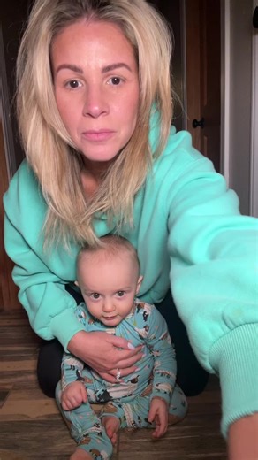 Funny Baby Reaction to Clapping