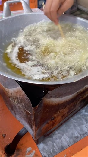 Sangat simpel! Begini cara buat telur gulung sosis yang laris! #streetfood #food #jajanan #kuliner