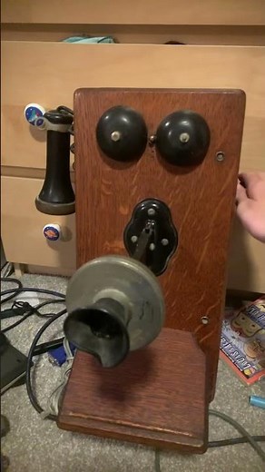 antique 1920 crank telephone ring