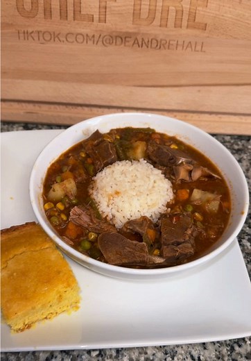 Delicious Neckbone Soup Recipe for Comfort Food Lovers