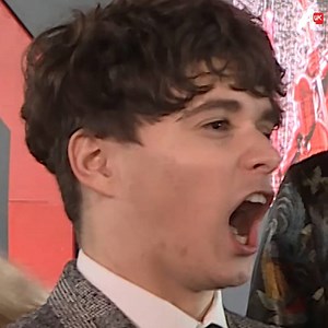 Red carpet round-up: who made us laugh in 2017? 😂 | Awesomeness TV UK