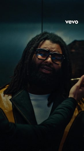 Why does @elmiene get so