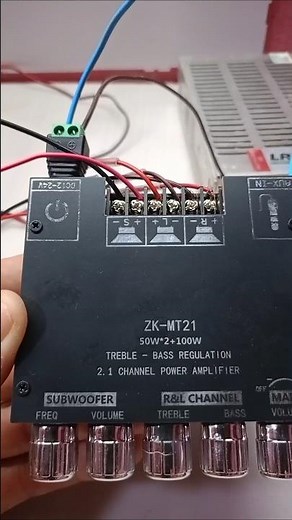 testando amplificador ZK-MT21