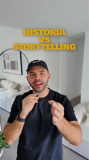 Mercadeo Estrategico De Redes Sociales 💡 on Instagram: "CONTAR UNA HISTORIA (contar una historia) • Explica lo que pasó. • Se enfoca en hechos, datos y secuencia. • La gente entiende la historia, pero no siente nada. • Informas, pero no conectas. • Recuerdan la historia, pero no a ti. STORYTELLING (hacer storytelling) • Hace que la gente sienta lo que pasó. • Se enfoca en emoción, significado y conexión. • La historia se vuelve memorable y humana. • Conectas antes de vender. • Recuerdan la hist